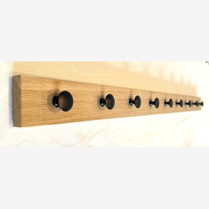 Knagerkke i massiv eg, Sort